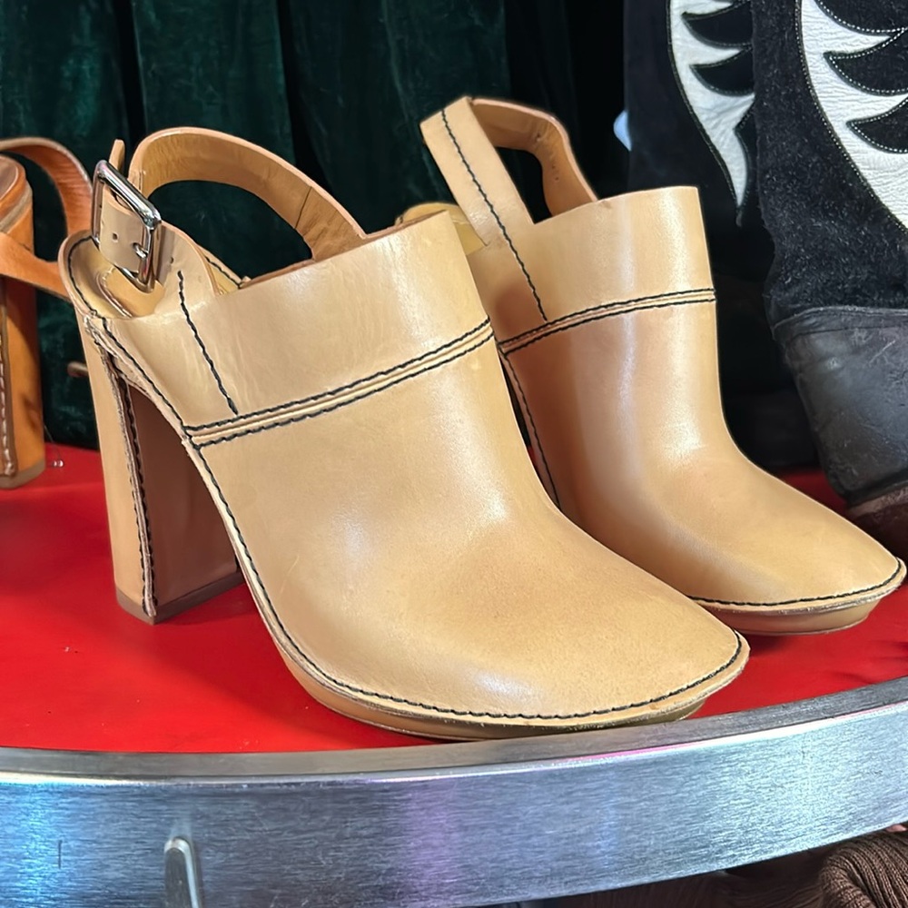 Tan Chloe Pumps 2005